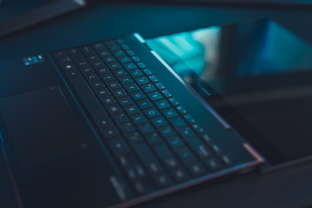 Dance Music Online: Exploring the Growth of Digital Dance Music Experiences and Listening Trends