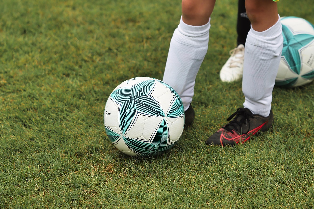 Ball, soccer, youth football — Rayo Vallecano de Madrid: From Vallecas to La Liga