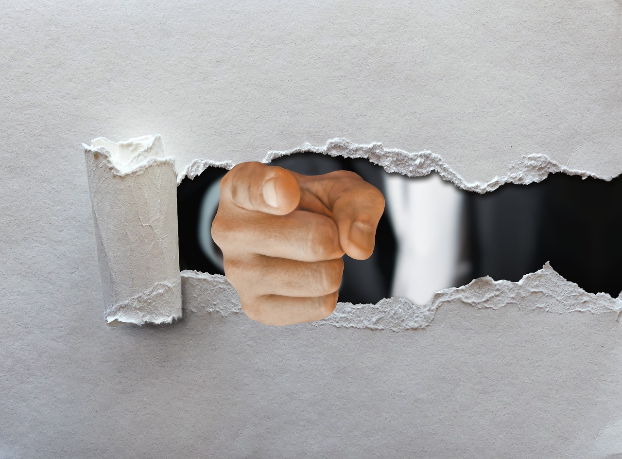 Point, man, pointing — What You Need to Know About Buying Oral Steroids in the UK