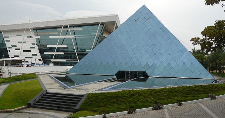Infosys hiring freshers